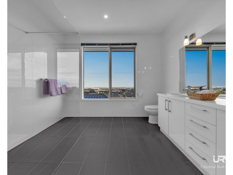 25 Excelsior Heights, Craigieburn VIC 3064