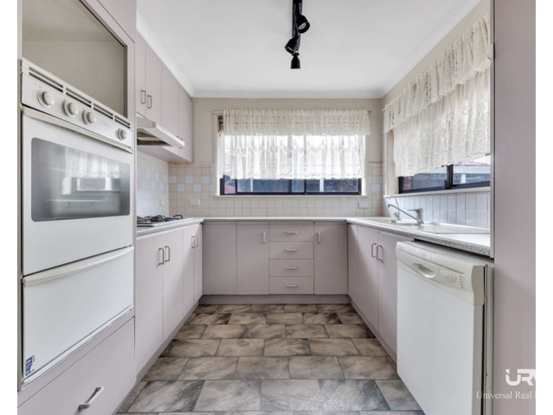 52 Langdon Crescent, Craigieburn VIC 3064