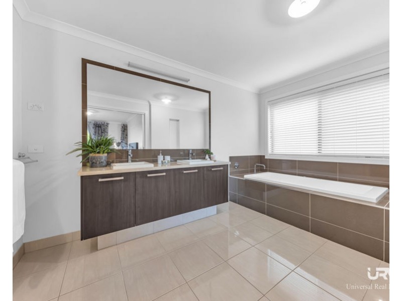 13 Candlebark Drive, Greenvale VIC 3059