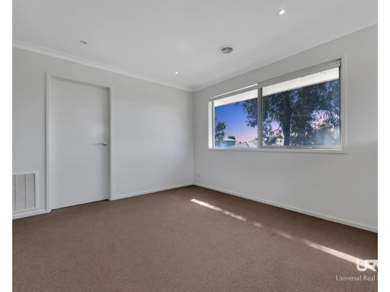1 Vivid Way, Craigieburn VIC 3064
