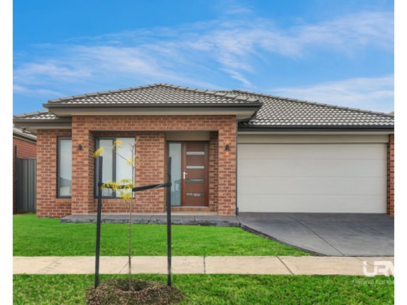 13 Tucholsky drive, Kalkallo VIC 3064