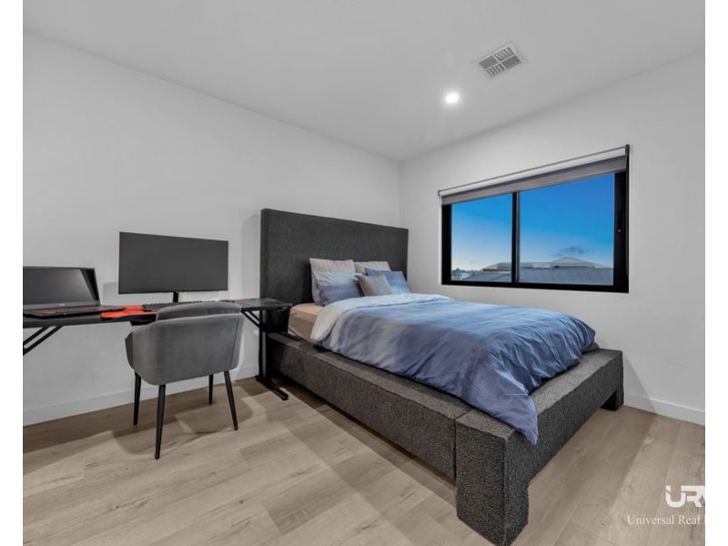 39 Sustainable Drive, Craigieburn VIC 3064