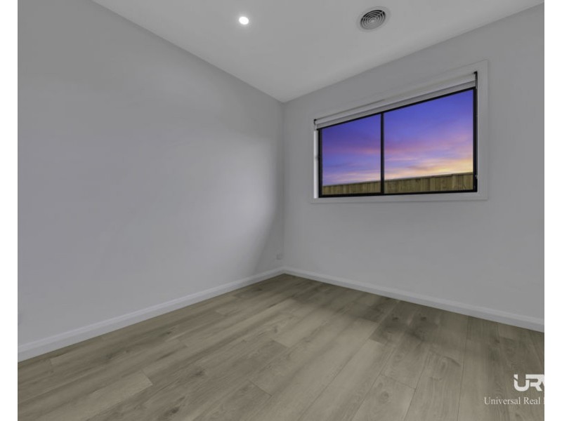 15 Commonwealth Circuit, Donnybrook VIC 3064