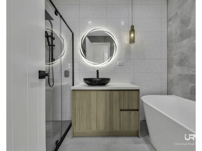 15 Commonwealth Circuit, Donnybrook VIC 3064