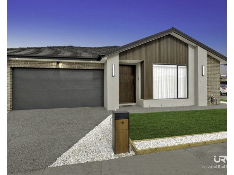 15 Commonwealth Circuit, Donnybrook VIC 3064