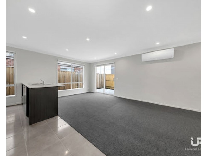 25 Weston Street, Mickleham VIC 3064