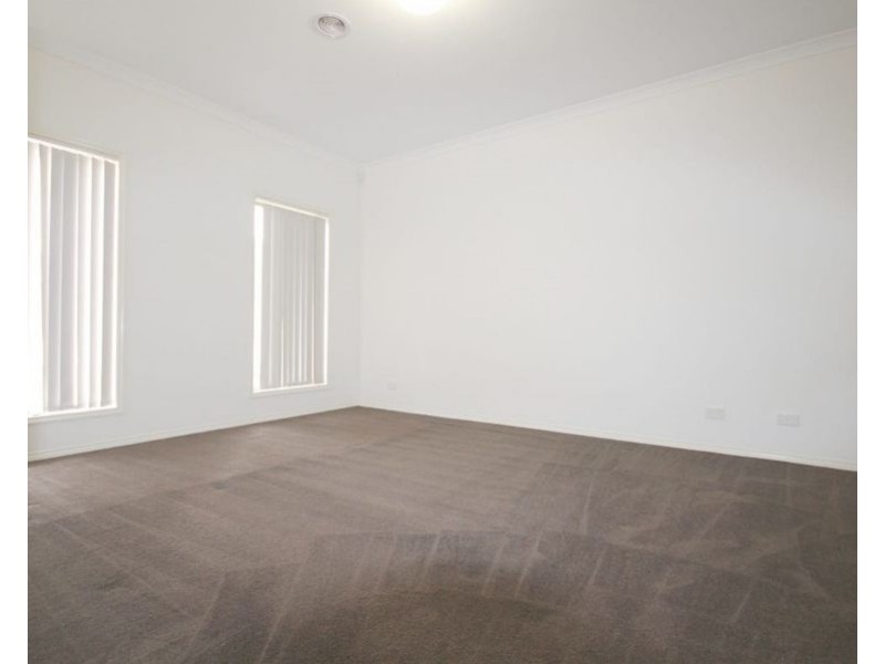 25 Champion Parade, Craigieburn VIC 3064