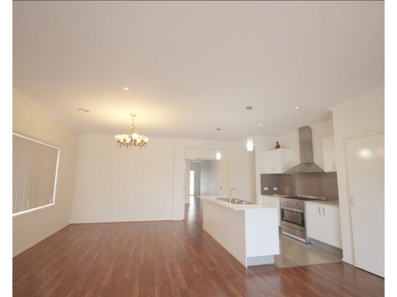 25 Champion Parade, Craigieburn VIC 3064