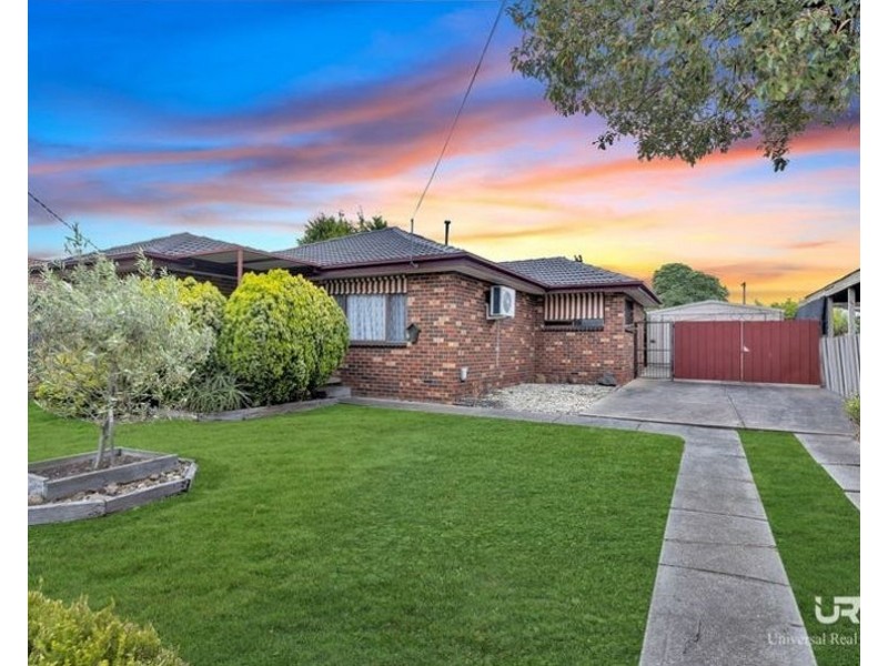 52 Langdon Crescent, Craigieburn VIC 3064