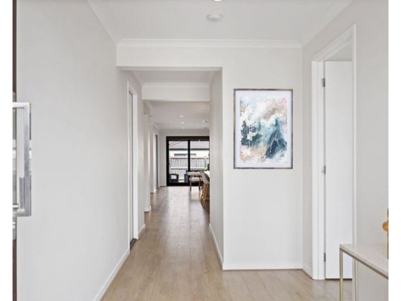 19 Barnato Street, Mickleham VIC 3064