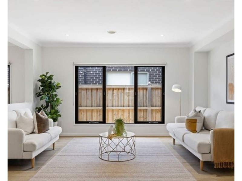 19 Barnato Street, Mickleham VIC 3064