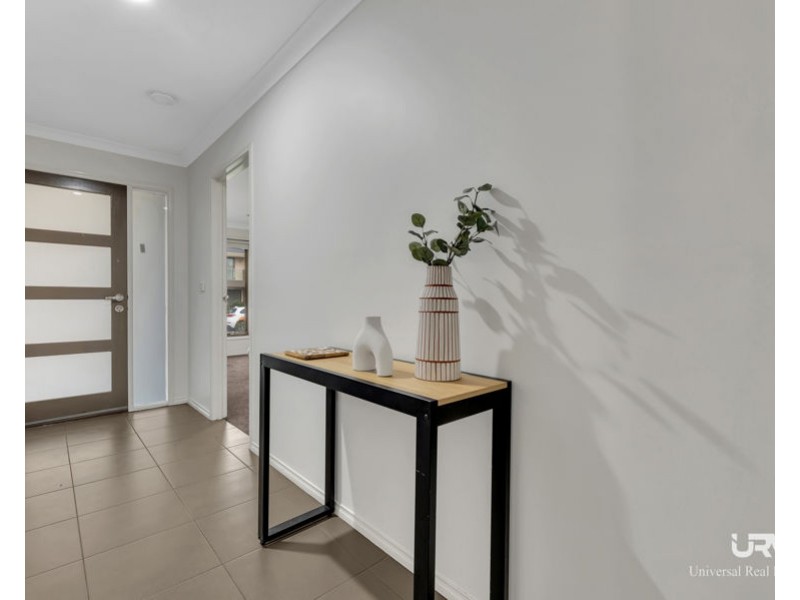 14 Primavera Drive, Mickleham VIC 3064