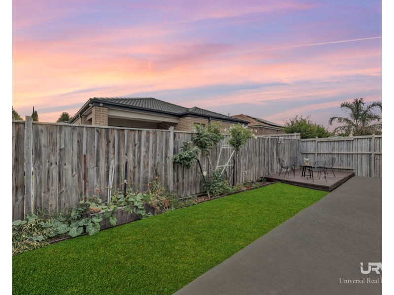 14 Primavera Drive, Mickleham VIC 3064
