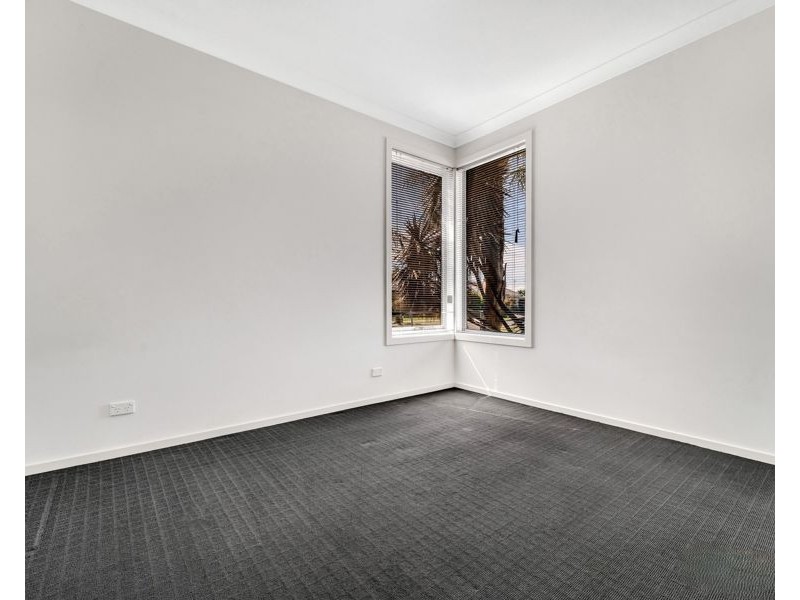 72 Mareeba Way, Craigieburn VIC 3064