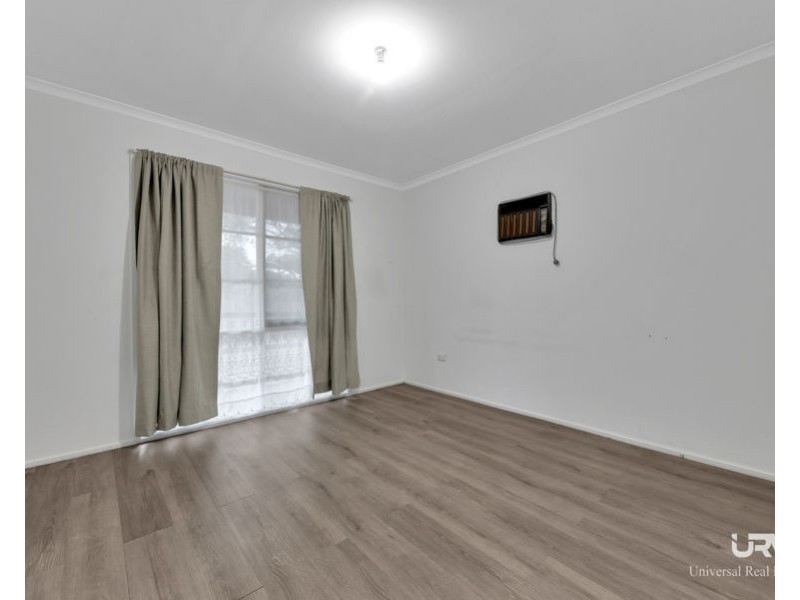 28 Kingswood Drive, Craigieburn VIC 3064