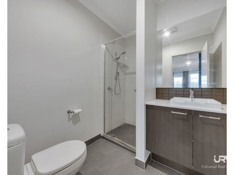 15 Olivetree Loop, Craigieburn VIC 3064