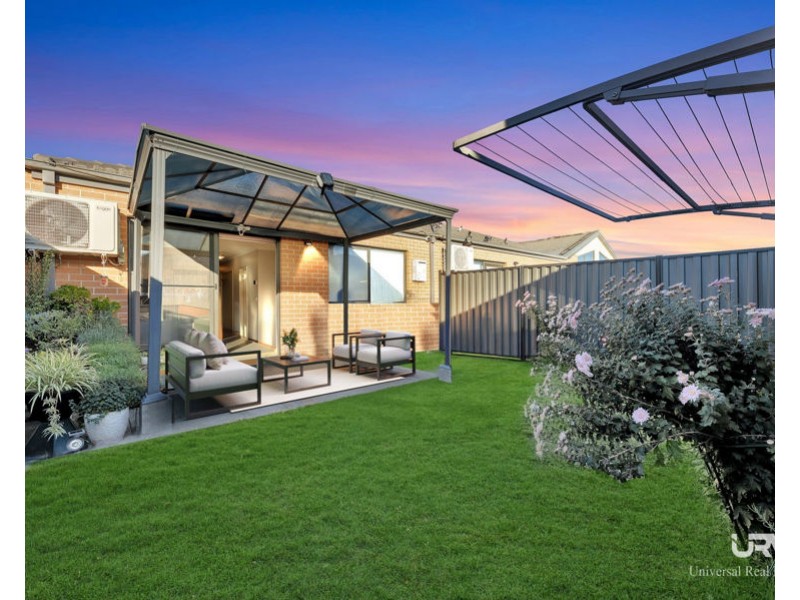 15 Olivetree Loop, Craigieburn VIC 3064