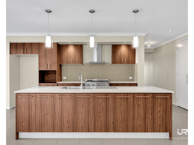 18 Balconies Way, Craigieburn VIC 3064