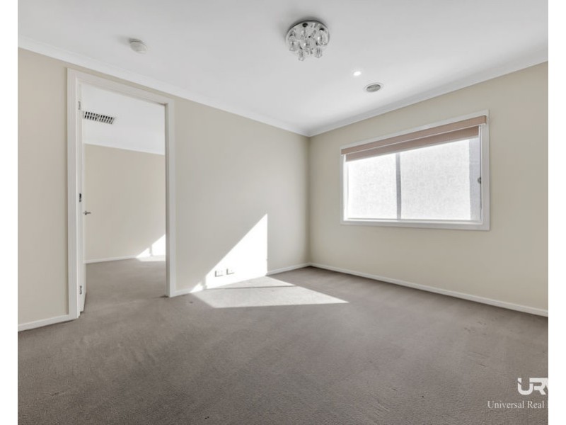 18 Balconies Way, Craigieburn VIC 3064