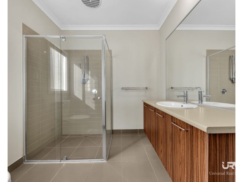 18 Balconies Way, Craigieburn VIC 3064