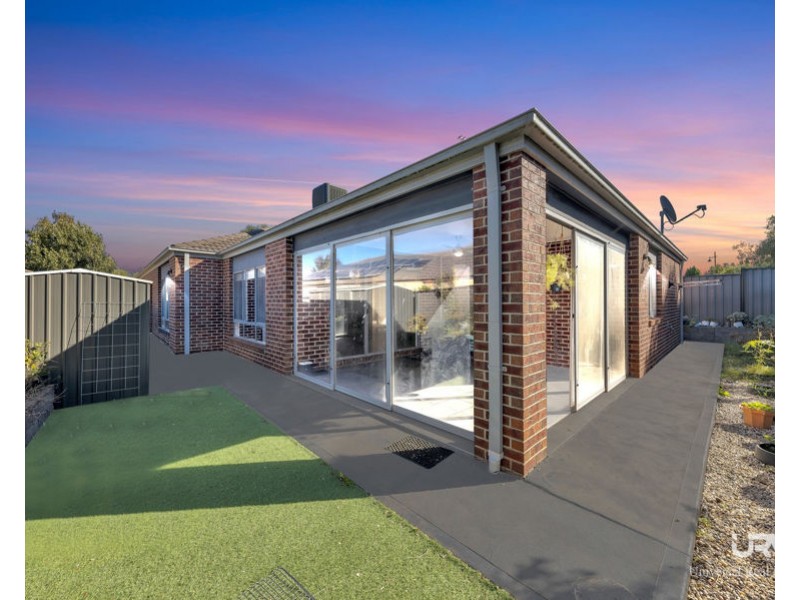 18 Balconies Way, Craigieburn VIC 3064