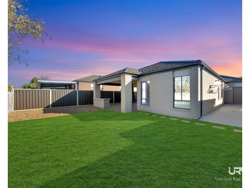 15 Acland Street, Craigieburn VIC 3064