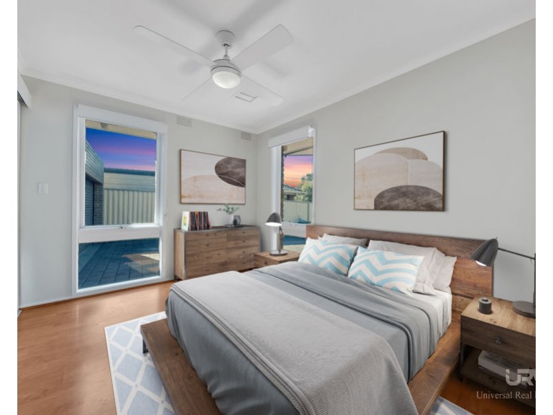 16 Whitley Crecent, Craigieburn VIC 3064