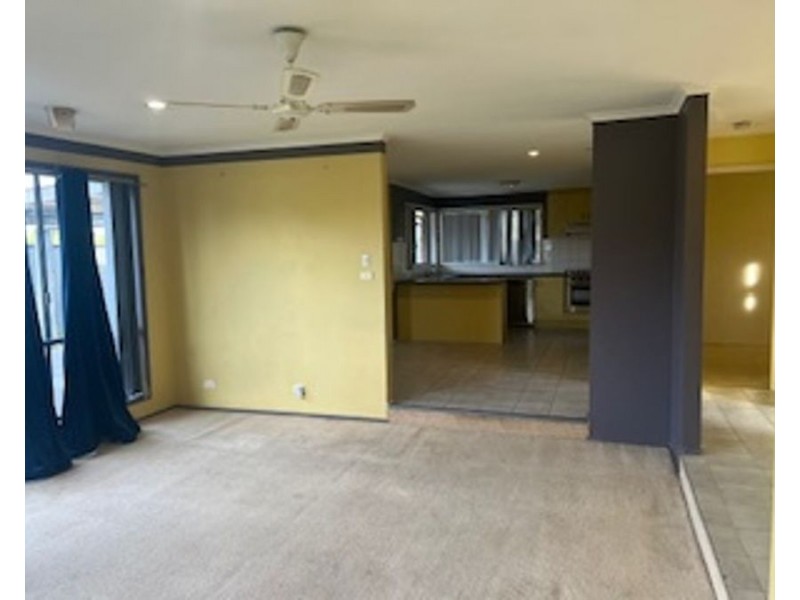 165 Hothlyn Drive, Craigieburn VIC 3064