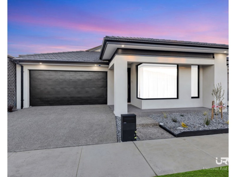 34 Valetta Street, Mickleham VIC 3064