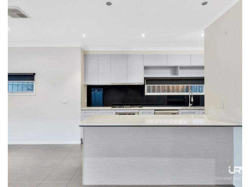 4 Muskwood Drive, Mickleham VIC 3064