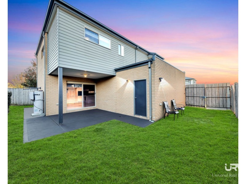 4 Muskwood Drive, Mickleham VIC 3064