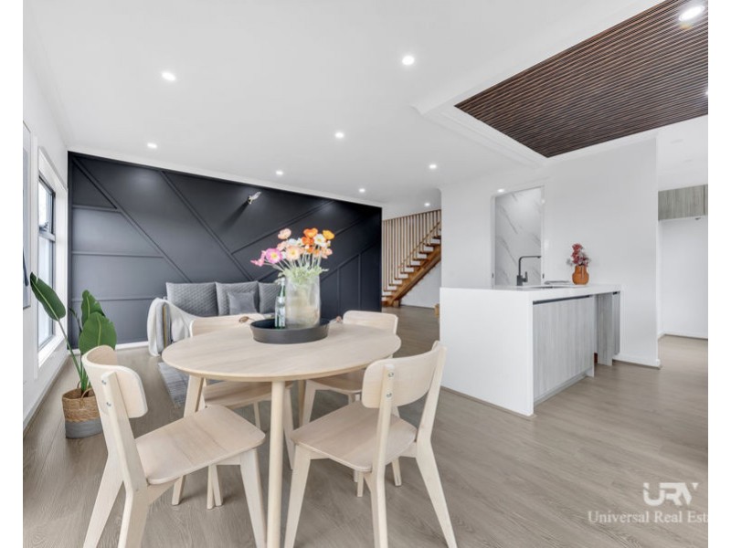 2/5 Sallybank Crescent, Wollert VIC 3750