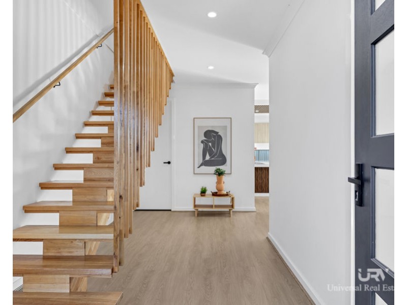 2/5 Sallybank Crescent, Wollert VIC 3750