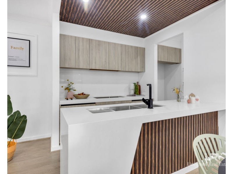 1/5 Sallybank Crescent, Wollert VIC 3750