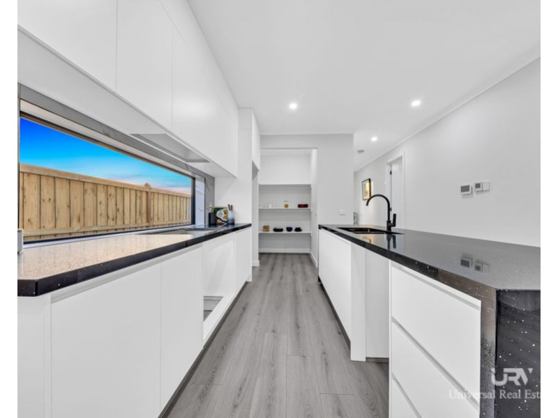 2 Mimosa Drive, Beveridge VIC 3753