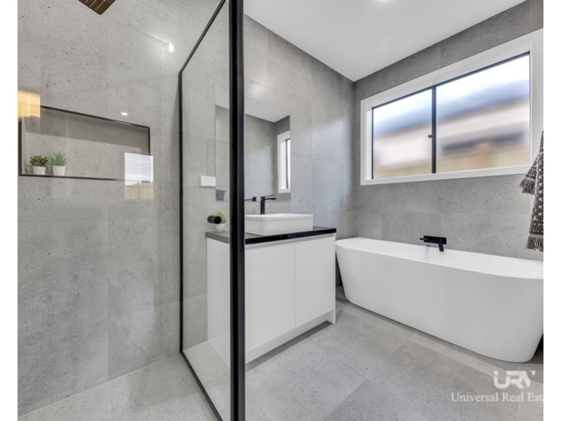 2 Mimosa Drive, Beveridge VIC 3753
