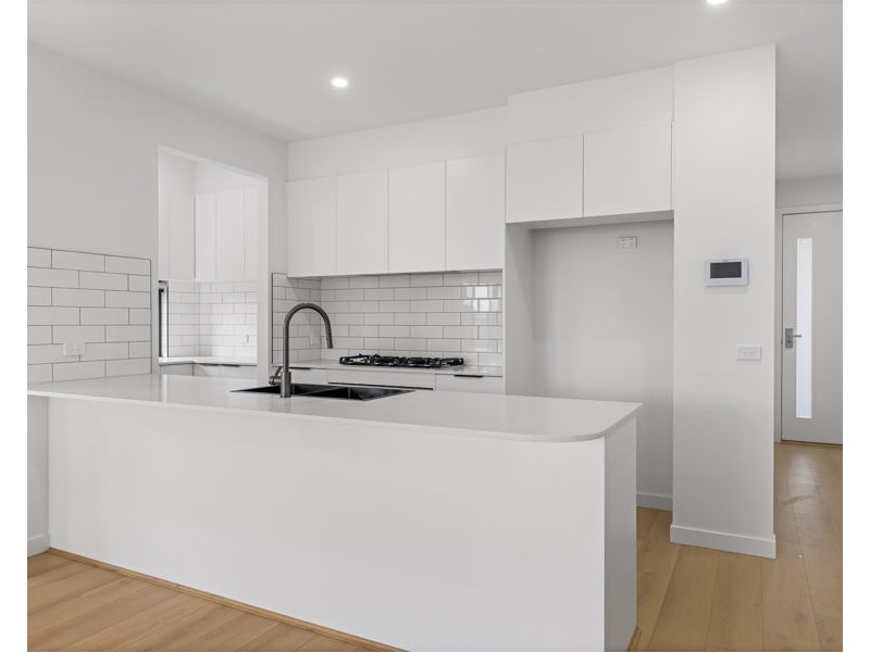9 Beaconsfield Drive, Mickleham VIC 3064