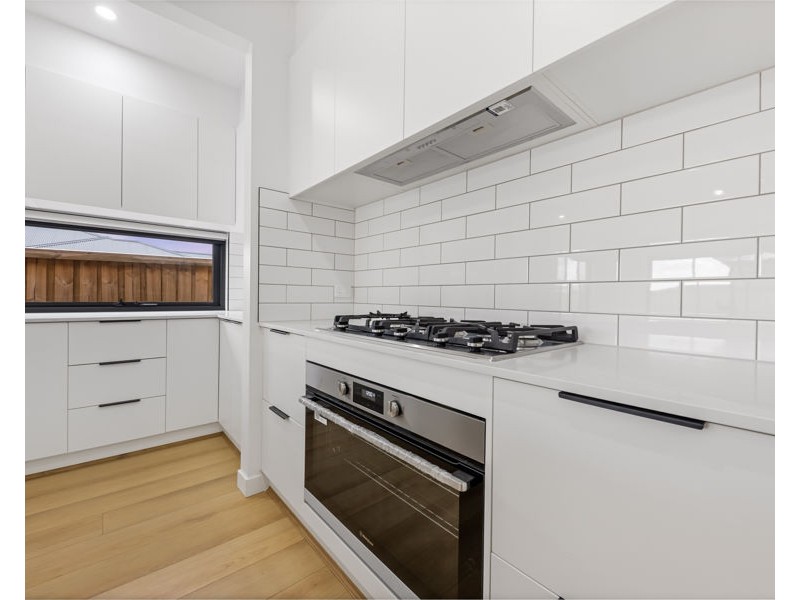 9 Beaconsfield Drive, Mickleham VIC 3064