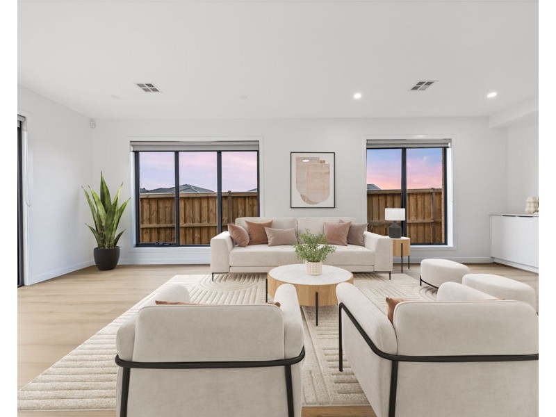 9 Beaconsfield Drive, Mickleham VIC 3064