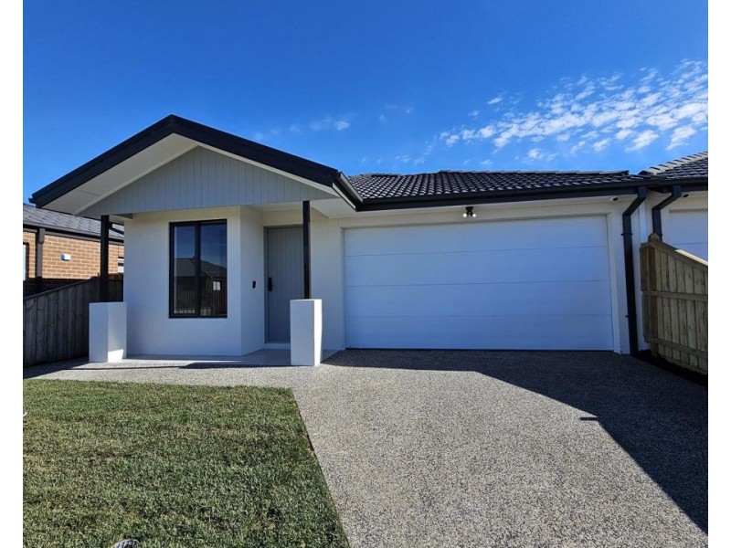 4 Mimosa Drive, Beveridge VIC 3753