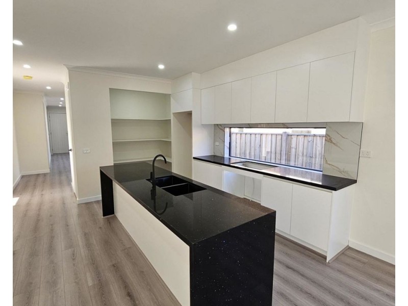 4 Mimosa Drive, Beveridge VIC 3753
