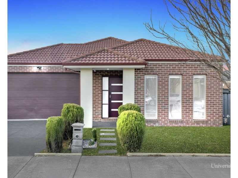 9 Brickwood Cct, Craigieburn VIC 3064