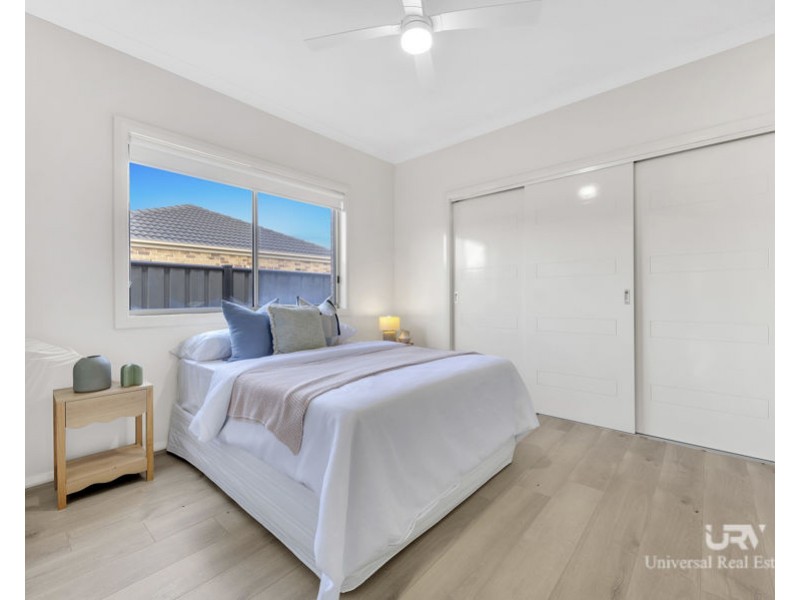 9 Brickwood Cct, Craigieburn VIC 3064