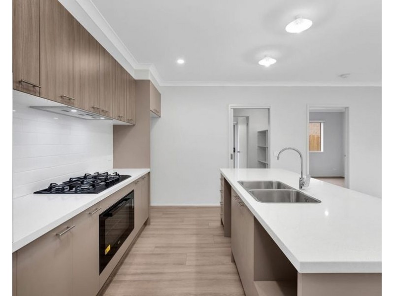84 Buckland Hill Drive, Wallan VIC 3756