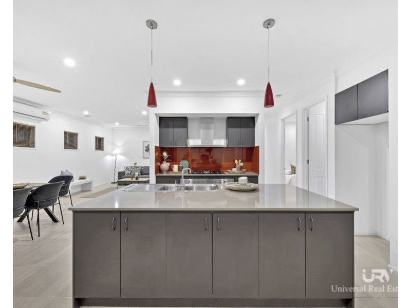 5 Black Range Avenue, Craigieburn VIC 3064