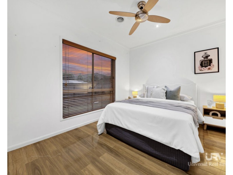 5 Black Range Avenue, Craigieburn VIC 3064