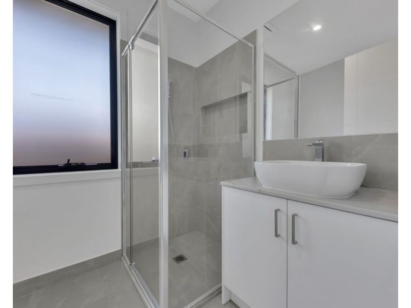 16 Spotted Harrier Street, Wallan VIC 3756