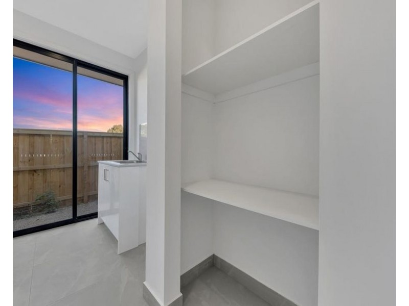 16 Spotted Harrier Street, Wallan VIC 3756