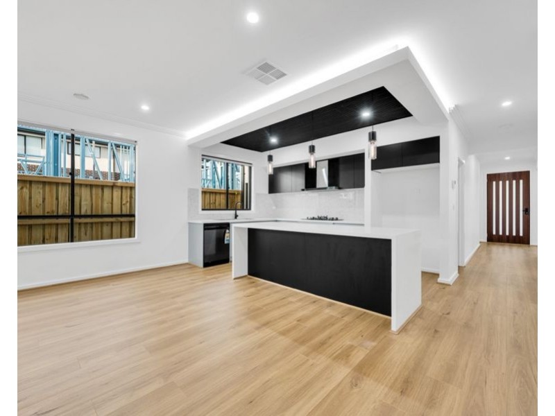 67 Kurnbrook Loop, Wollert VIC 3750