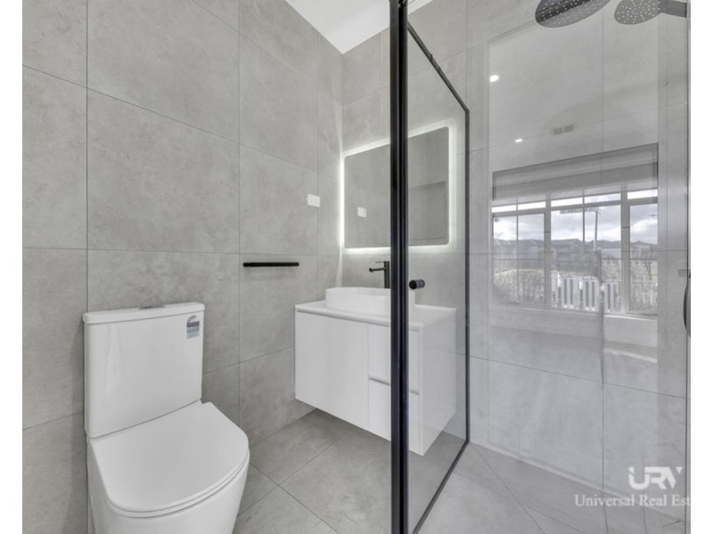 11 Wallowa Street, Mickleham VIC 3064